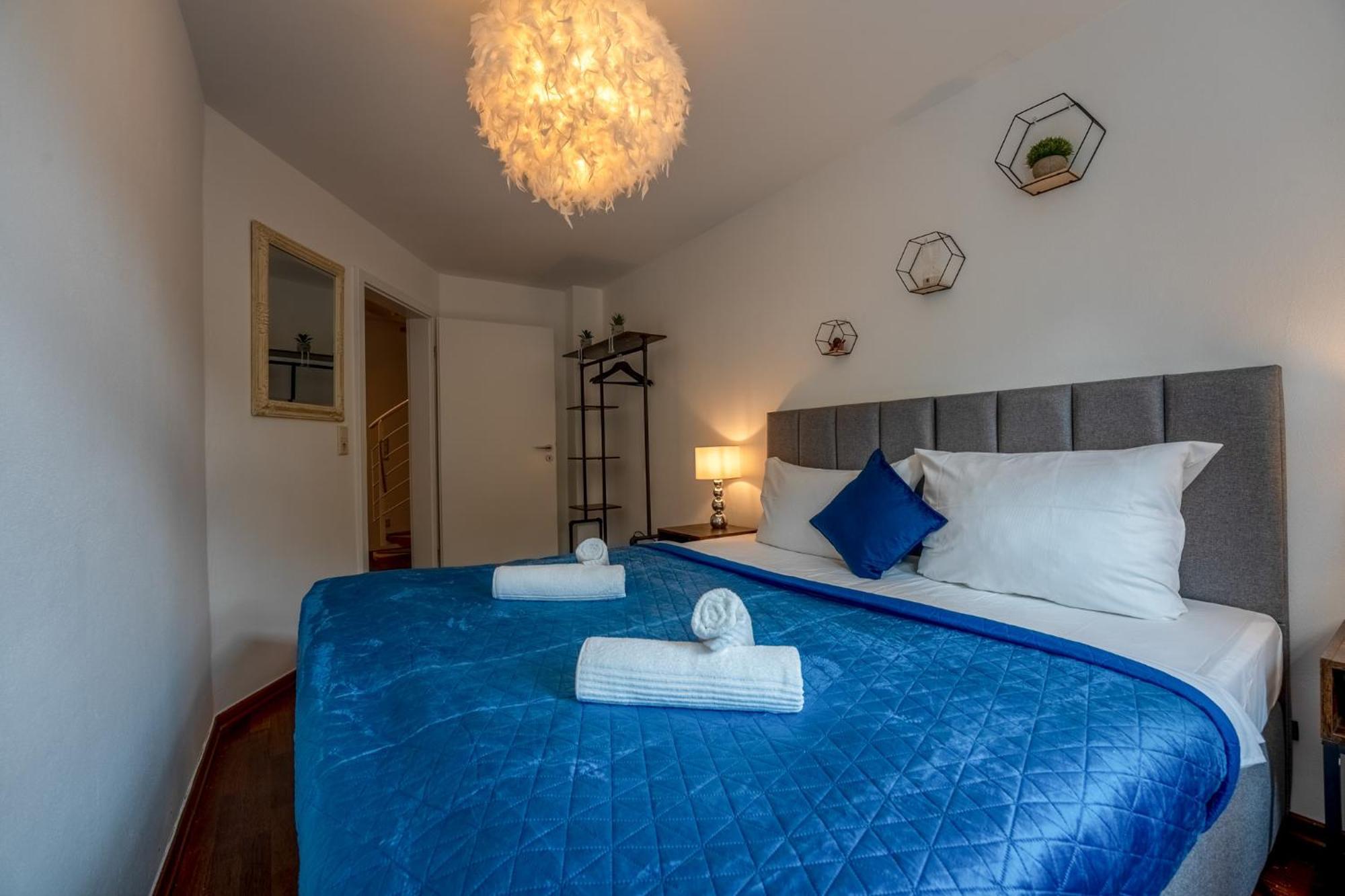 Schlossberg Residences - Markplatz City-Apartment ヴァインハイム エクステリア 写真