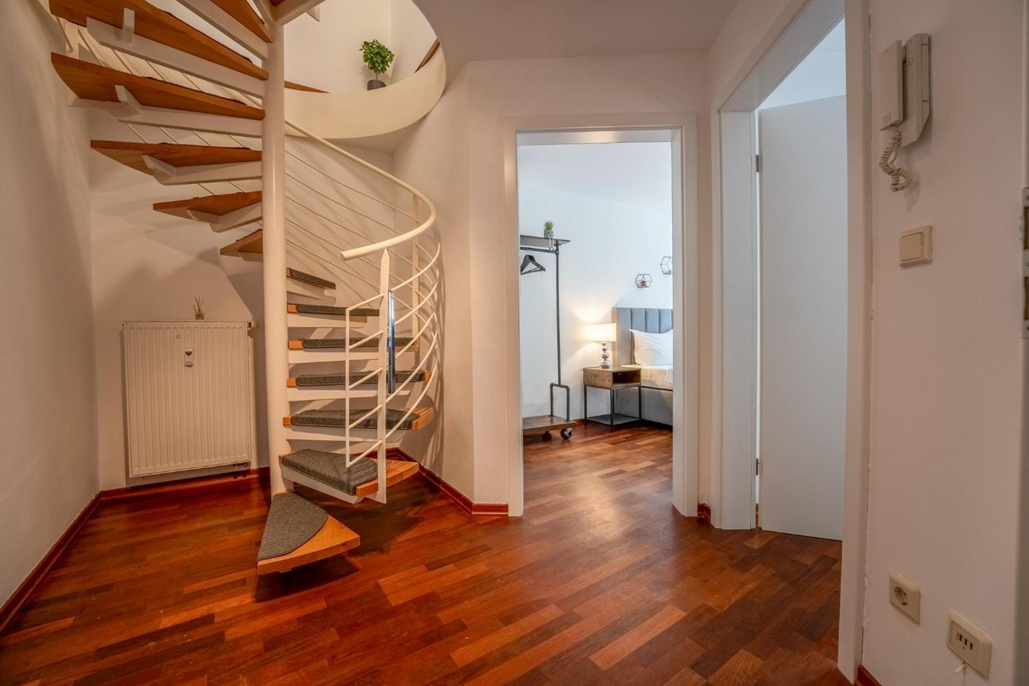 Schlossberg Residences - Markplatz City-Apartment ヴァインハイム エクステリア 写真